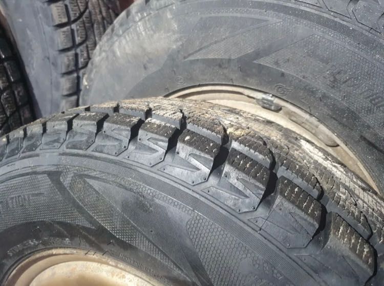 TOYOTA HIACE 4X4 2008г.в. Колёса в сборе