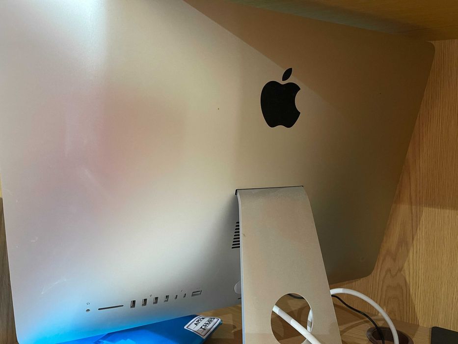 iMac 21.5" (2017) i5 8GB 1TB Silver A