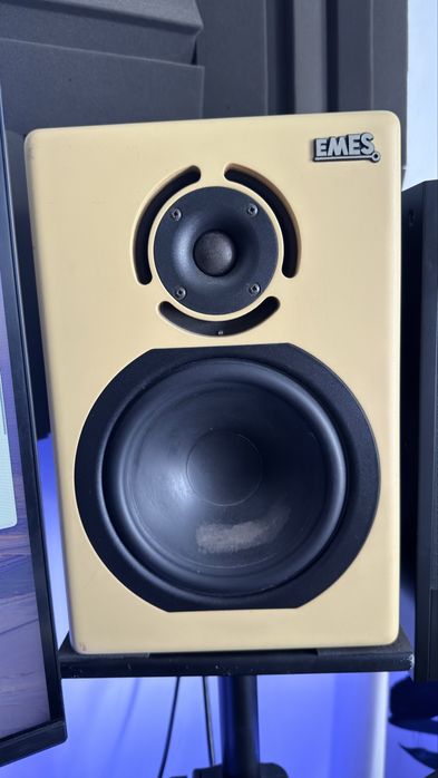 Monitores Estúdio Emes Quartz