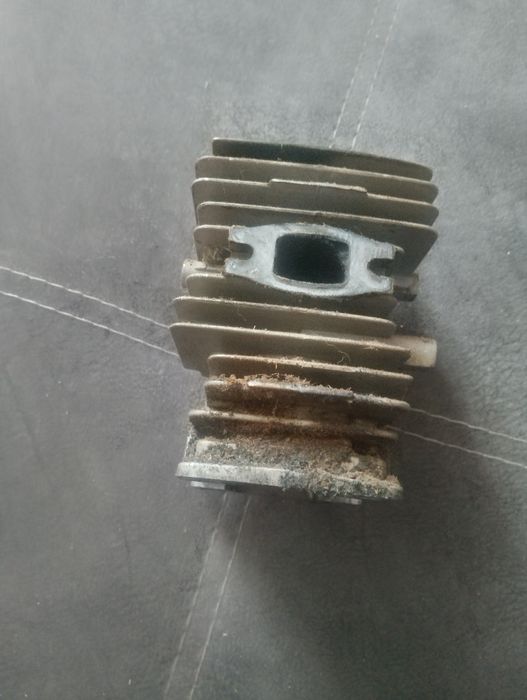 Продам целіндро поршневу на безнопилу соло 643