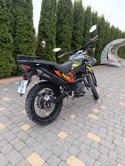 продається мотоцикл Shineray vxr 300