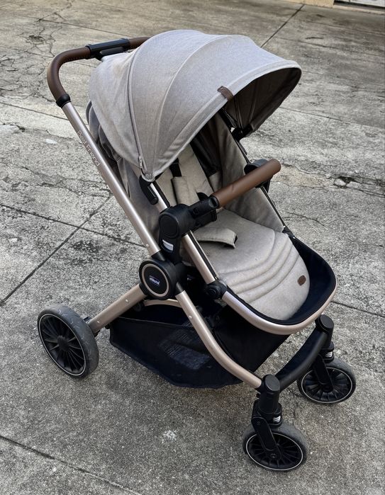 Chicco Stroller482695389035909121