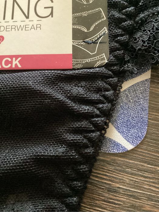 Stringi koronkowe r. L