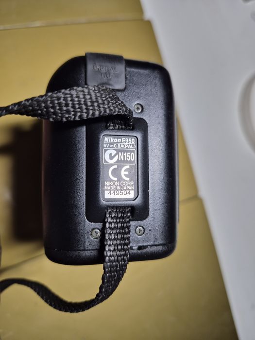 Пленочный фотоаппарат Nikon coolpix 950