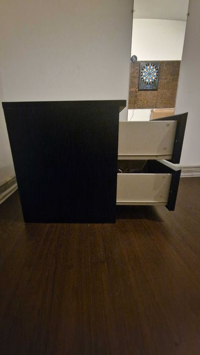 Mesa de cabeceira IKEA