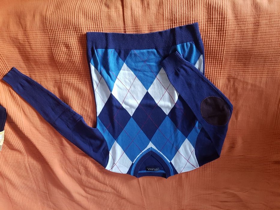 Elegancki sweterek dla nastolatka