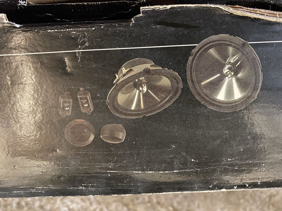 Colunas de 2 vias com tweeter separado novas