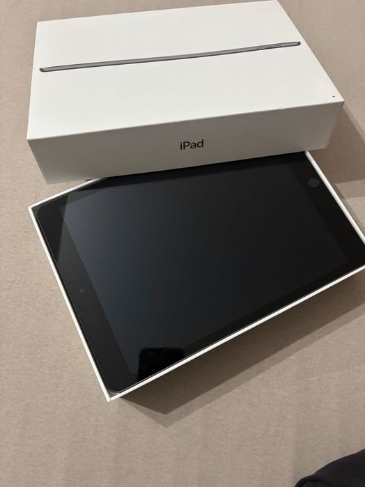 Tablet APPLE iPad 10.2" 9 gen. 64 GB LTE Wi-Fi Gwiezdna szarość