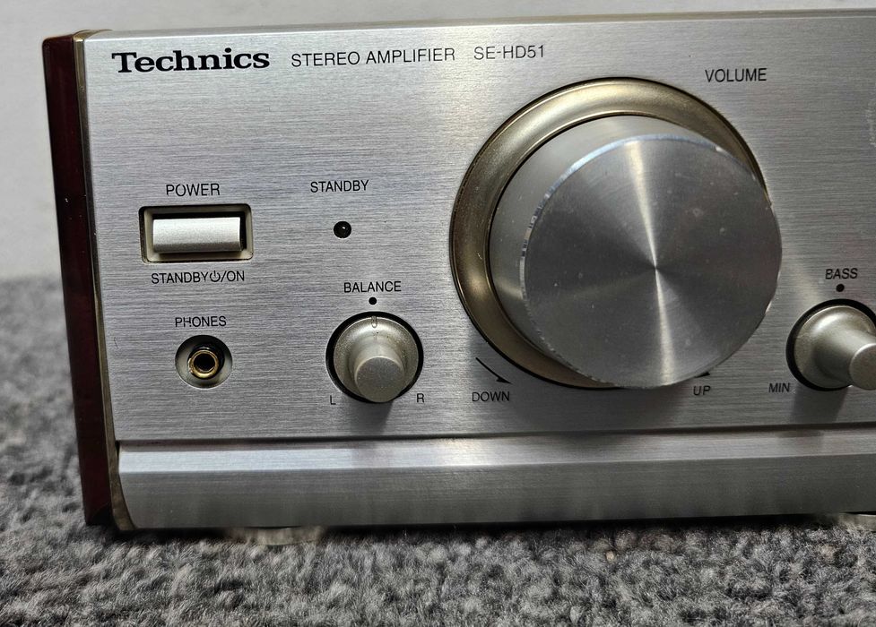 Wzmacniacz stereo Technics SE-HD51, sprawny, wysyłka 15 zł