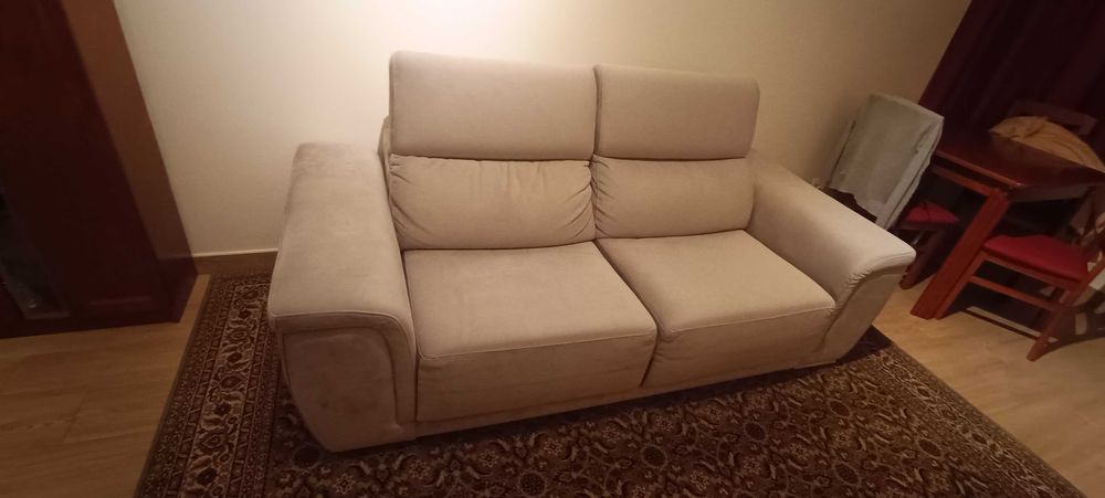 Sofá cinzento extensível