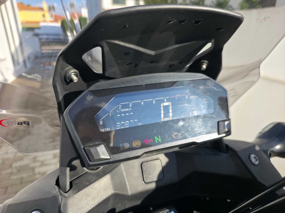 Honda NC750X -  30 900km c/ Extras - Excelente