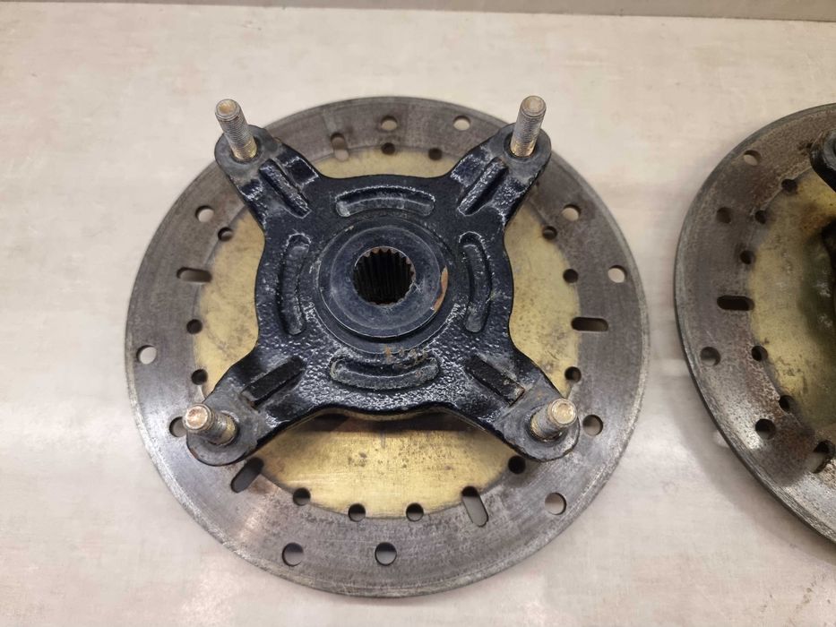 Polaris Ranger 500 / 570  - piasta / tarcza/ komplet - używane