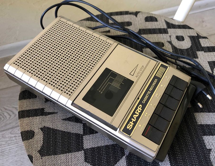 Переносной кассетный магнитофон SHARP RD-620DG (Япония) - оригинал.