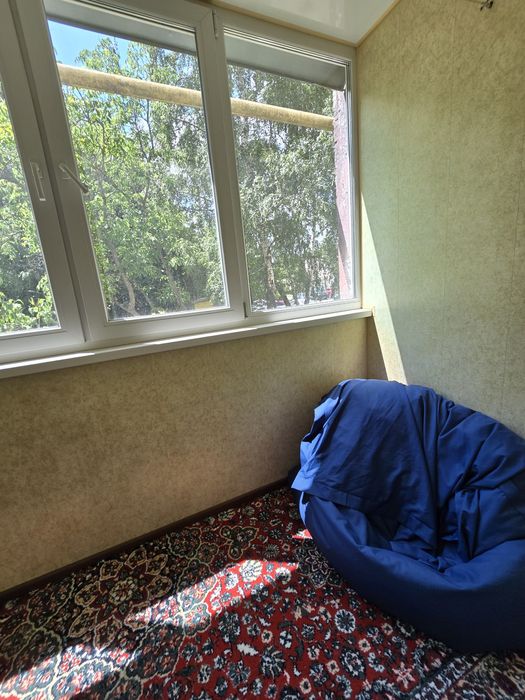 Здам подобово 3 кімнатну квартиру в центрі біля базару