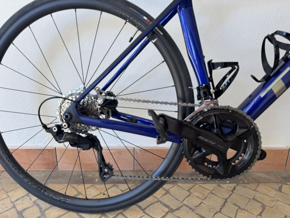 Trek Madone SL 5 Gen 8 - Carbono | Shimano 105 | ano 2025