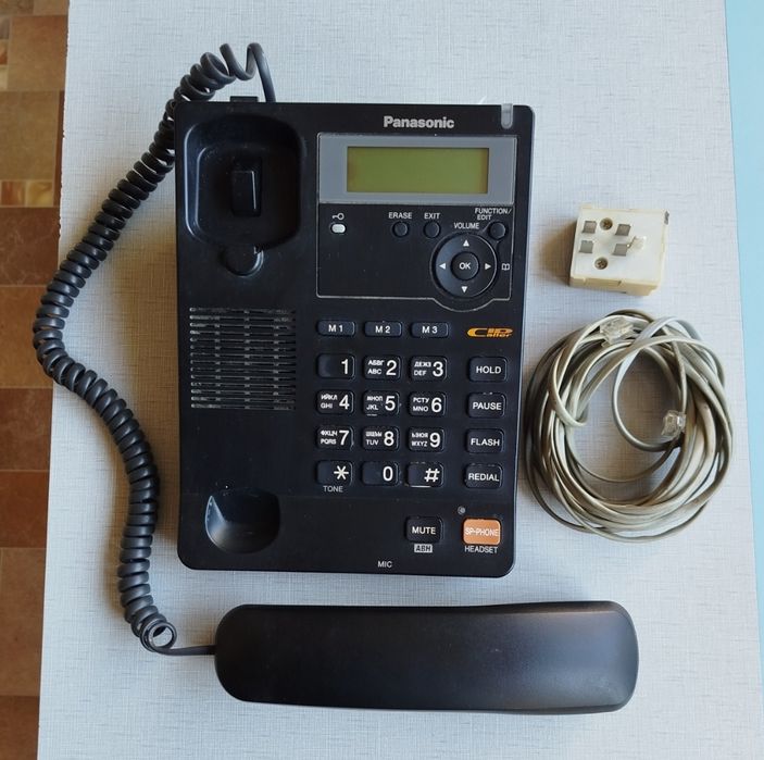 Телефон Панасоник KX-TS2565UA, рабочий.