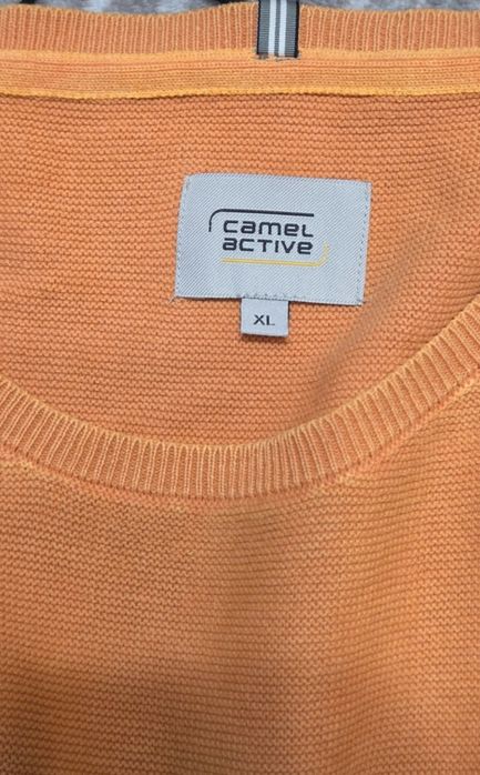 Pomarańczowy sweter Camel Active