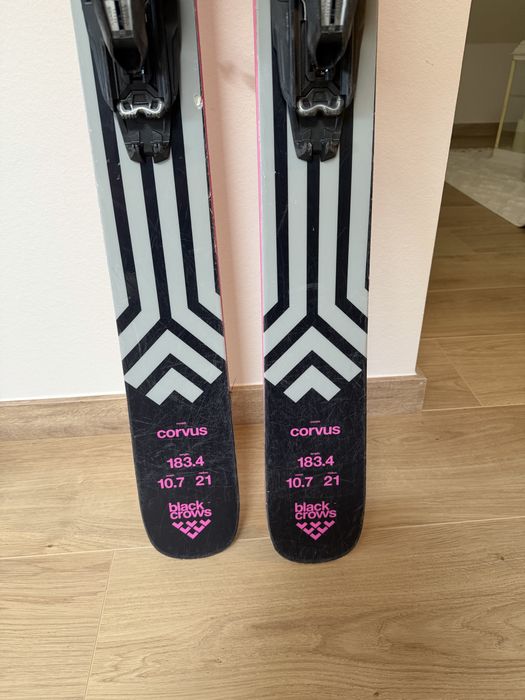 Black Crows Corvus 183.4 cm + wiazania szynowe Marker Duke Freeride Skitury