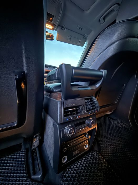 bmw x5 e70 2007 3.0 бензин