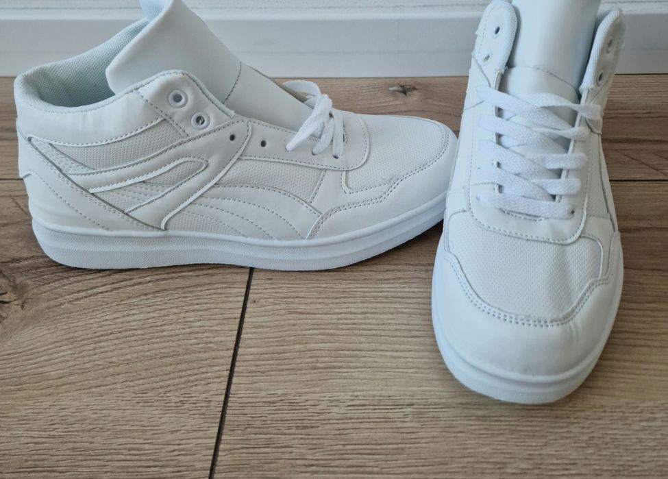 Buty męskie 41 białe wysokie klasyczne 25cm