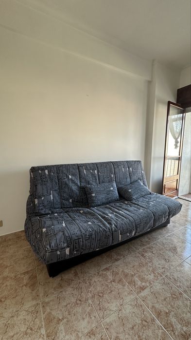 Sofa cama em bom estado
