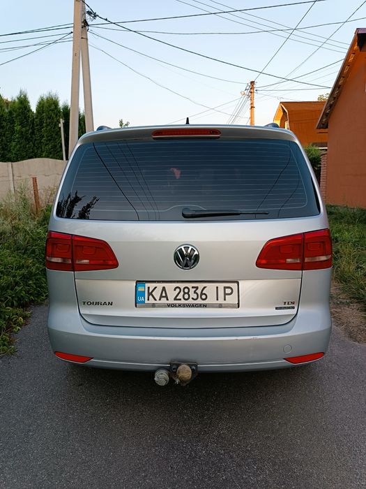 Volkswagen Touran 2013 року