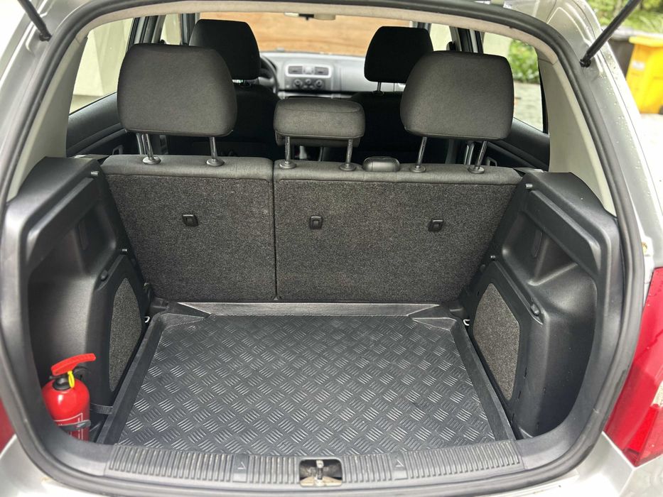Skoda Fabia II 1.2 – niski przebieg 66 635 km – NOWE OPONY CAŁOROCZNE