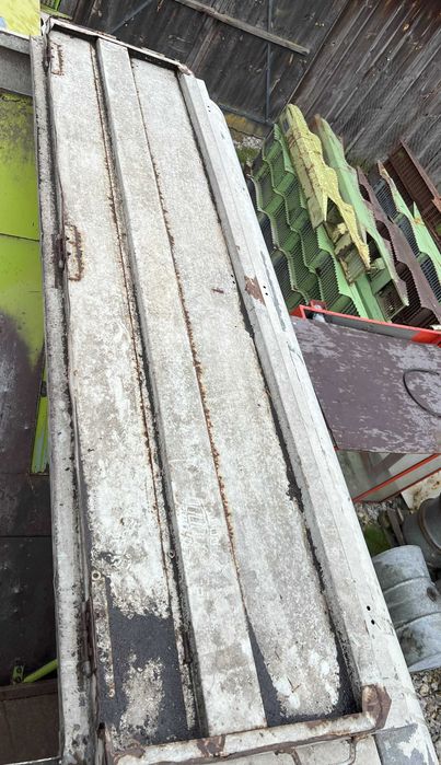 Osłona zbiornika ziarna kombajn claas Dominator 112CS,  Commandor inn