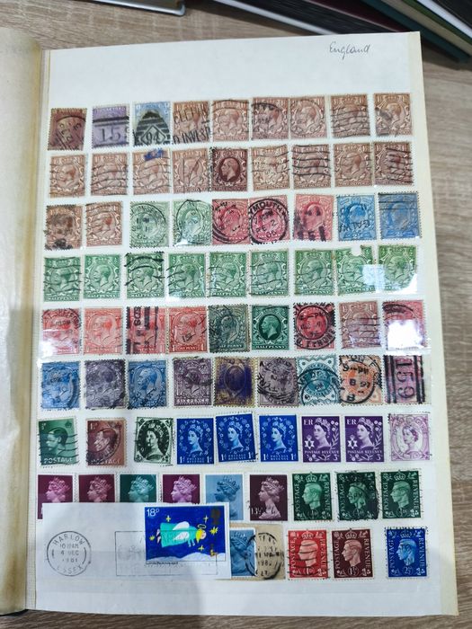 Zestaw filatelistyczny min 20 tys znaczków