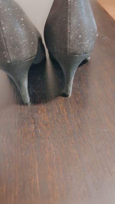 Czarne brokatowe buty roz.39