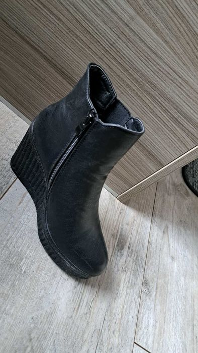 kozaki damskie na koturnie