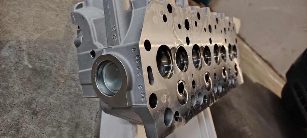 Cabeça nova  mitsubishi l200 pajero etc  referência 4D56