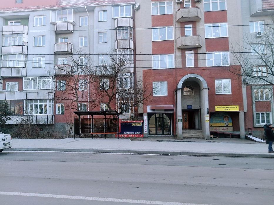 • Оренда фасадного приміщення, центральна частина міста