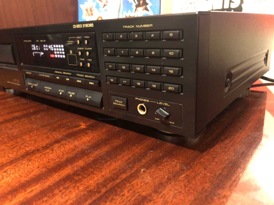 CD програвач Pioneer PD-6700