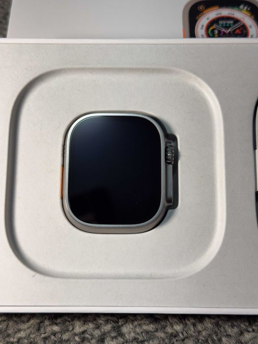 Apple Watch Ultra prawie brak śladów używania