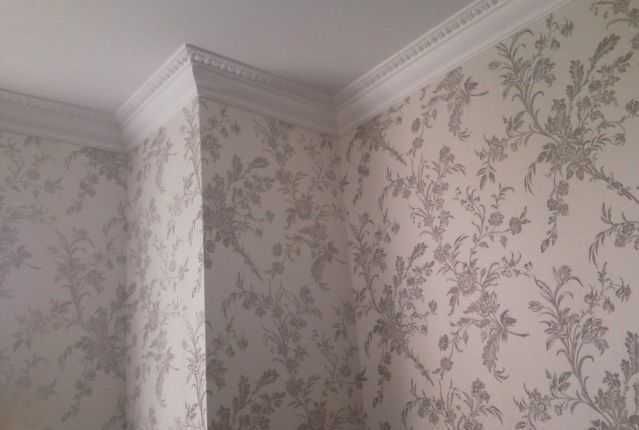 Поклейка шпалер (обоев), штукатурка