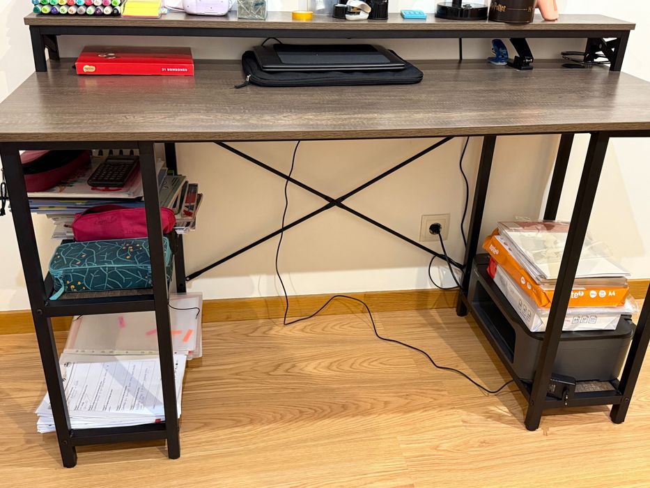 Secretária 140x60x75