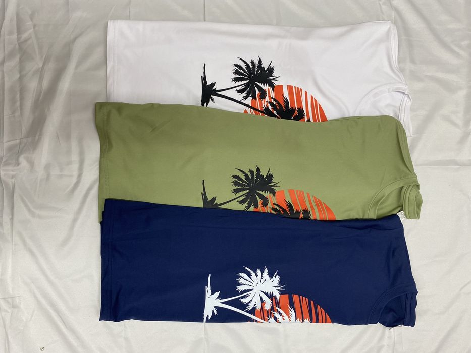 Stock de t’shirts basicas com estampado