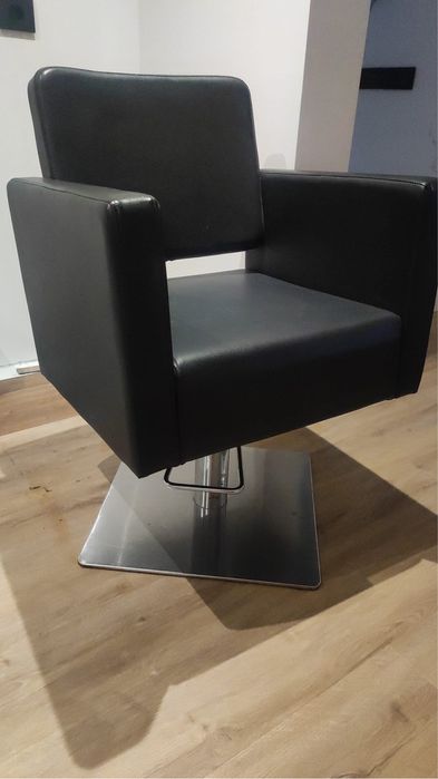 Vendo Cadeira cabelereiro