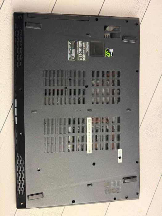 MSI GE72 6QC i7-6700HQ 16ram ssd 120 hdd 1tb GTX 960M 2gb