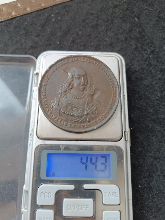 Настільна весільна медаль Владислав 4 Ваза.