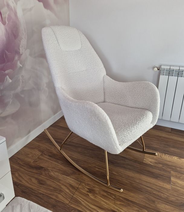 Fotel  bujany  biały