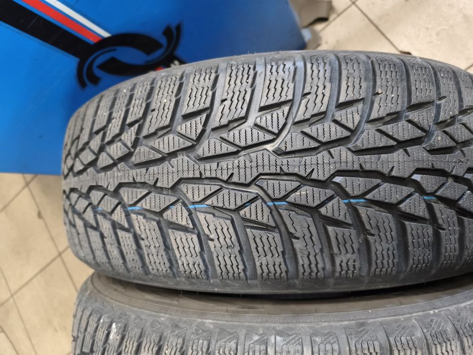 205/60/16  Nokian wrd4 zima 4 szt