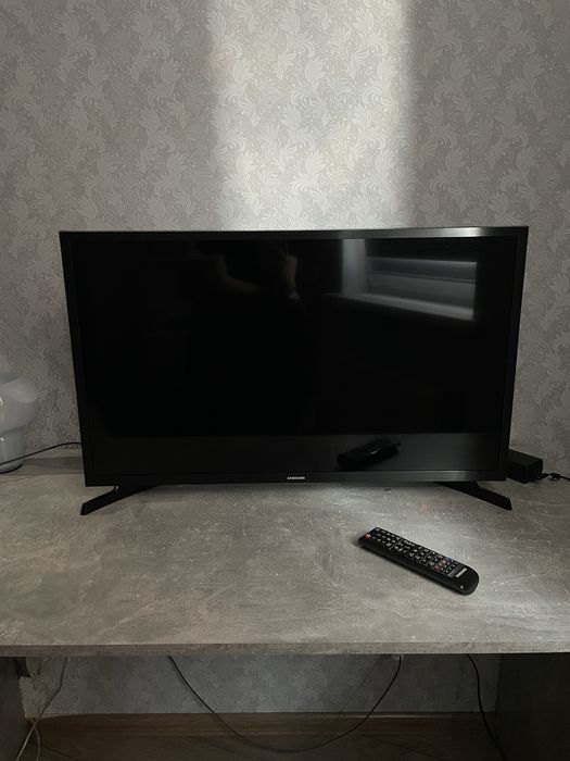 Смарт LED Телевізор Samsung 32” UE32N5300AU