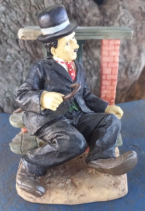 Estatueta do Charlie Chaplin
Valor 12,50 € + portes