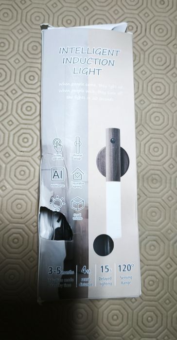 Luminária noturna com sensor movimento