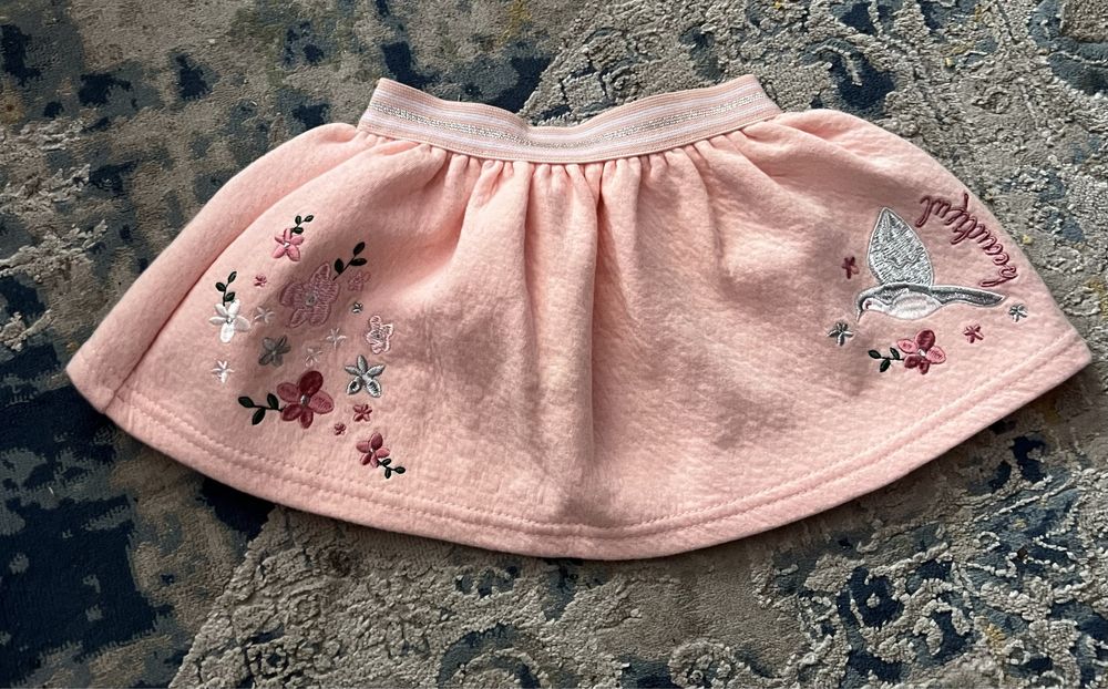 Całkowicie nowa morelowa rozkloszowana spodniczka rozm.74