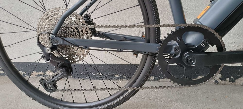 Bicicleta Elétrica CANYON ROADLINE ON6, igual a nova