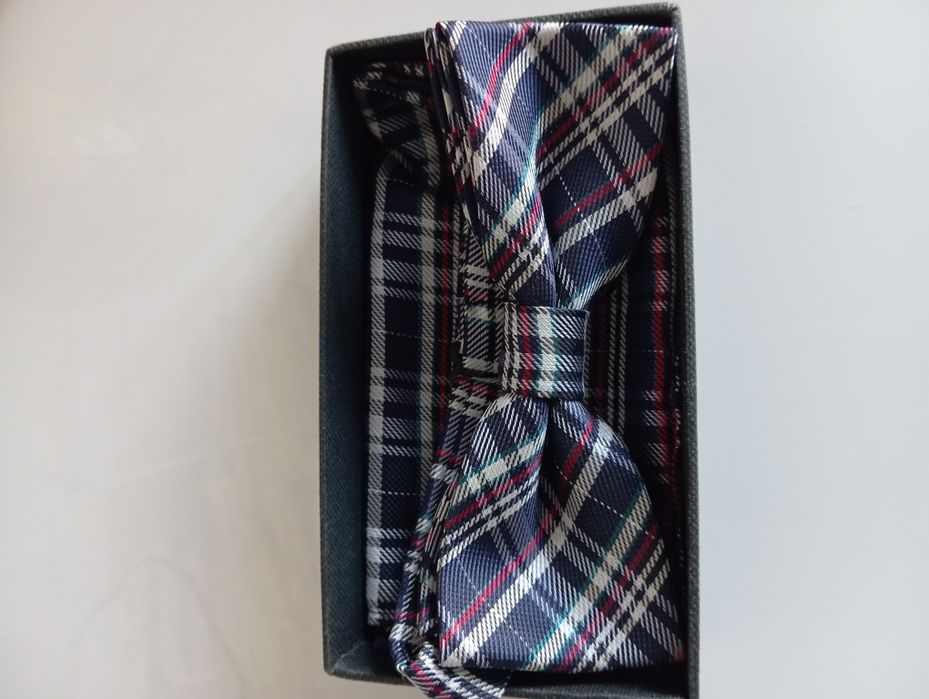 Muszka w kratkę Giacomo Conti