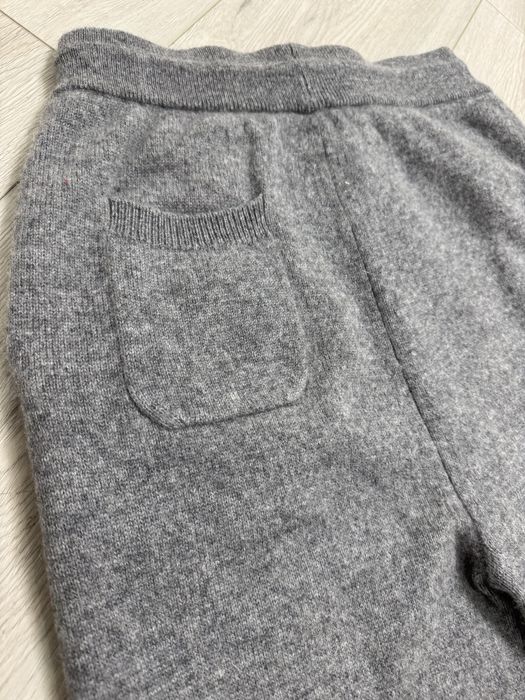 Кашемірові штани сірого кольору